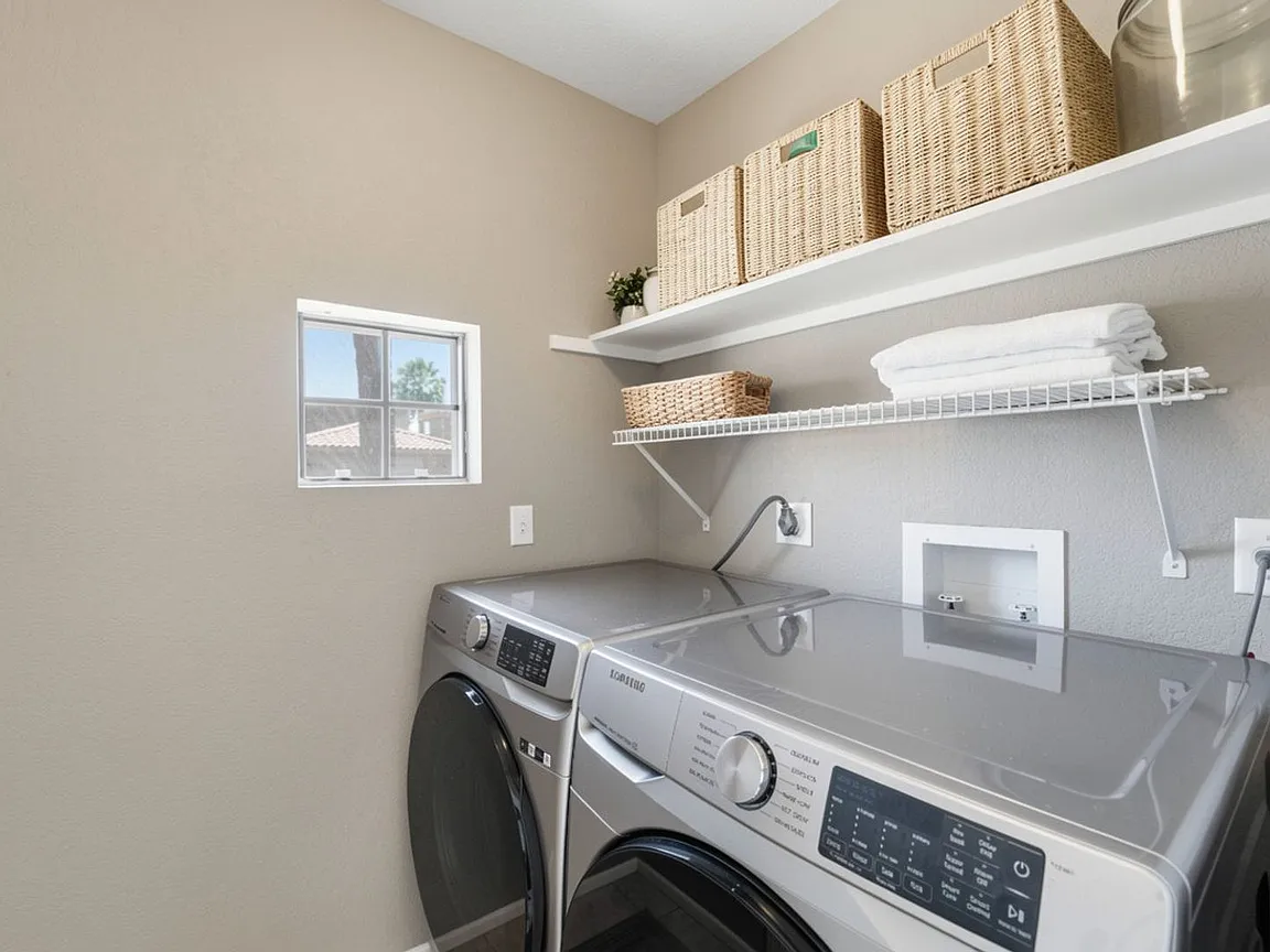 Property thumbnail 12