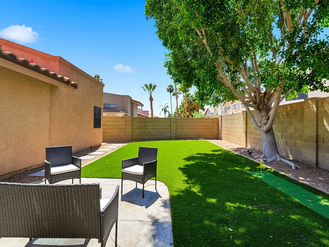 Property thumbnail 2