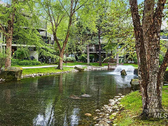 Property thumbnail 8